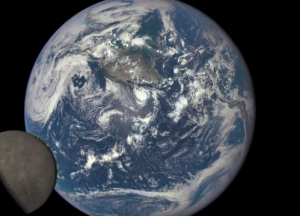 NASA показало обратную сторону Луны, — видео