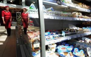 Россия: санкционные продукты будут уничтожать в торговых точках по всей стране