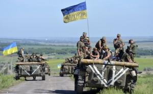 Обстрелы в зоне АТО со стороны боевиков. Украинские бойцы дают отпор
