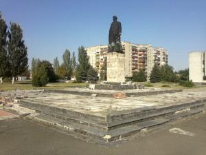 На Луганщине вместо Ленина будет фонтан