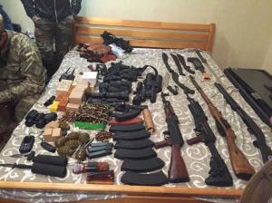 У преступников, которые планировали убийство Авакова, нашли автоматы, 67 гранат и 2 кг тротила (Фото, Видео)