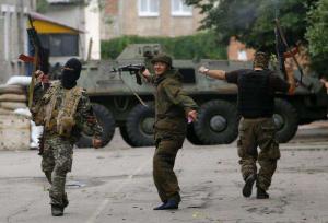 ИС: Боевики перемещают технику в Донецке и оборудуют укрытия вдоль Бахмутской трассы