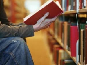 Запорожская библиотека потратит 700 000 на новые книги