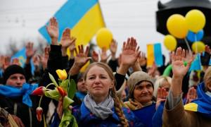 Guardian: Украинское правительство несет больше ответственности за продолжающийся конфликт, чем ультраправые силы