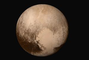 Атмосфера Плутона оказалась многослойной