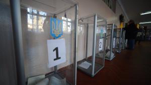 Политтехнолог назвал 3 причины низкой явки на местных выборах-2015