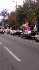 Пока сотни запорожцев митинговали, Син устроил автопробег в честь себя