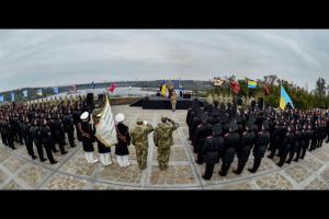 Президент в Запорожье: полет на истребителе и присяга на Хортице (Фото)