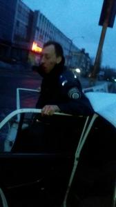 В Запорожье пьяные полицейские угодили в столб, — очевидцы