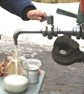 Жителям Мелитополя нальют молока по 7,5 грн