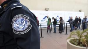 В 2015 году США депортировали меньше нелегальных иммигрантов