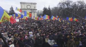 В Молдове оппозиция вывела на улицы тысячи граждан