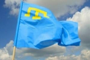 В Киеве над зданием МИД подняли флаг крымских татар