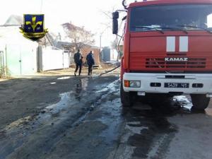 В центре Запорожья сегодня утром тушили сильный пожар (ФОТО)