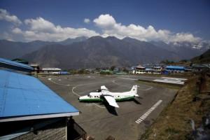 23 человека погибли в результате крушения самолета в Непале