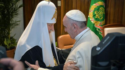 Патриарх Кирилл и папа римский Франциск встретились впервые в истории