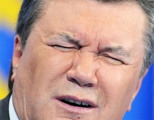 Хозяева киевских путчистов испугались возвращения Януковча и продлили санкции