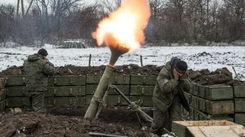 В эти минуты на окраине Донецка начинается бой