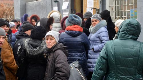 Миллион беженцев с Донбасса попали под подозрение киевского Гестапо