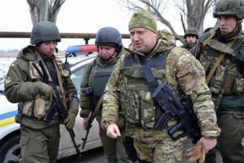 Сектант Турчинов начал подготовку к большой войне в Донбассе