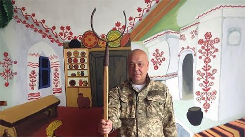Москаль через суд ликвидирует Украину... Бог в помощь