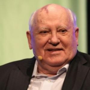 Горбачеву запрещен въезд в Украину