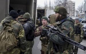 Двое украинских военных попали в плен к боевикам