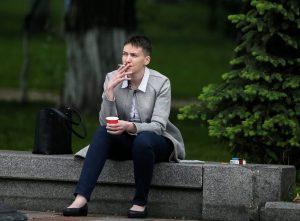 Первый день Надежды Савченко в Раде: кофе, сигареты и речь