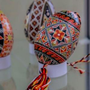 В Запорожье открылась выставка кукол в этно-стиле
