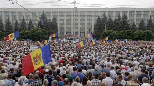 Молдаване недовольны жизнью и хотят сближения с Россией