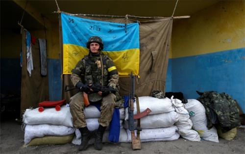 Штурм Донбасса киевские путчисты начнут в середине августа