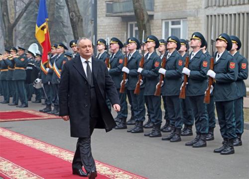 Президент Молдавии уволил министра обороны и закрывает офис НАТО