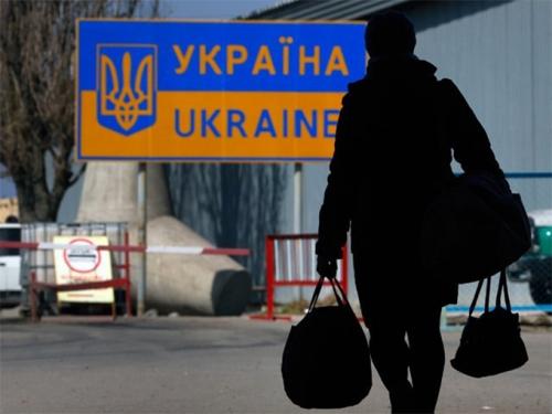 Украинские оборонщики целыми отделами бегут в Россию