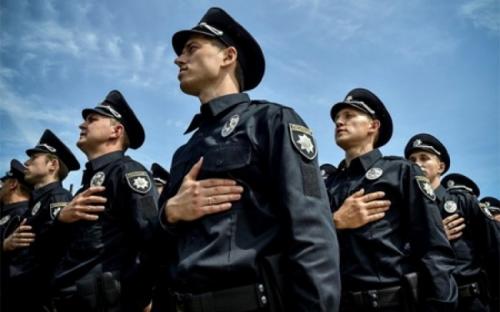 Полицаи путчистов убивали киевских стариков из-за элитных квартир