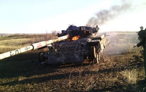 Дедушка Ау испортил 9 танков киевских путчистов