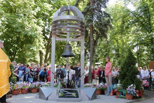 В Луганске открыт памятный знак &quot;Жертвам авиаудара 2 июня 2014 года&quot;