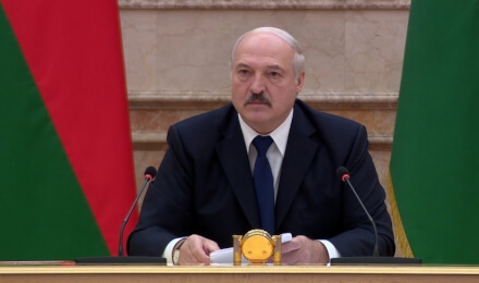 Лукашенко не только побеждает, но и проигрывает